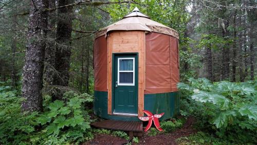 Bear Creek Other | Family Friendly Yurt for Alaska Glamping