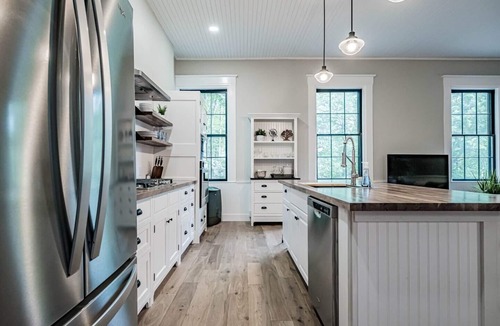 Bridgton House | Family & Friends Retreat*Hot Tub*Game Room*King Beds*Firepit*Near Lakes*Sauna