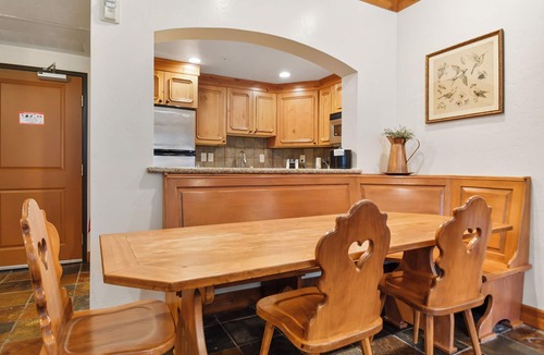 Midway Villa | Family Fun Getaway 3BR Villa in Midway at Zermatt Resort