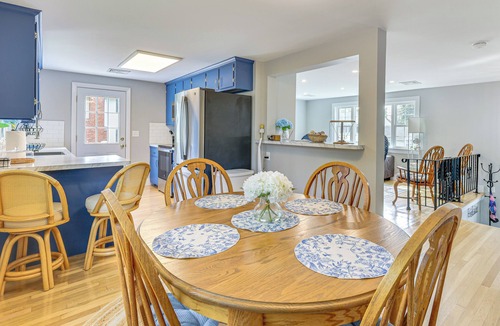 Newport East House | Family Gem w/Spacious Yard: 5 Mi to Second Beach