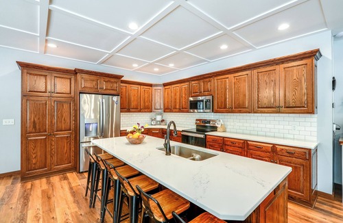 Sandyville Cabin | Family Lakeside Cottage | New SAUNA | 4-6 BR | up to 20