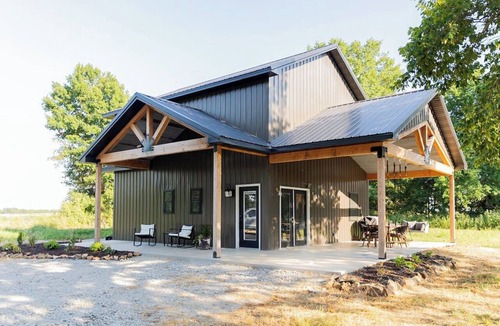 Jasper County Cabin | Farm Stay in Jasper MO