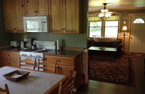 Hico Cabin | Fern Creek Cabins @ New River Gorge, Secluded, White Water, Hiking, Hot Tub.