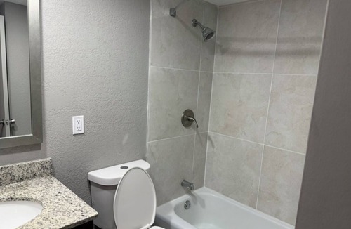 Fairmont Apartment | Fieldstone Apartments & Studios