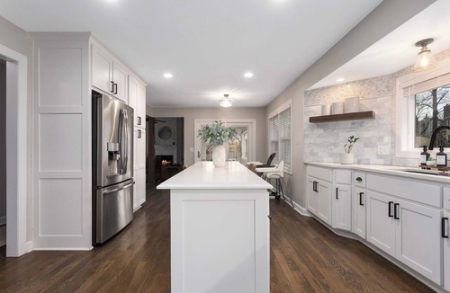 Shawnee House | SPORTS FANS: Home with Pool, Firepit, 4 BEDS