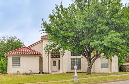Las Colinas House | Fire Pit + Spacious Yard: Irving Family Home