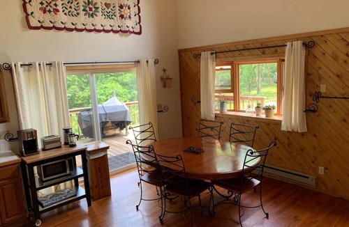 Carpenter Cabin | Firefly Cabin, A Forested Retreat on 300 private acres. 20 mins to Athens/O.U.