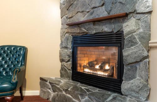 West Lebanon Hotel | Fireside Inn & Suites West Lebanon