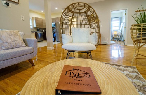 Wellington Hill Condo | Five75 Lux BOS - Boho Chic