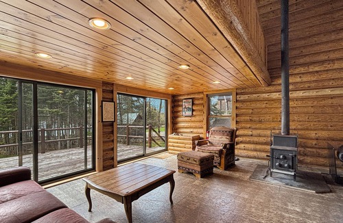 Northwest Piscataquis Cabin | Flagg (Tomhegan Direct Lake Access)