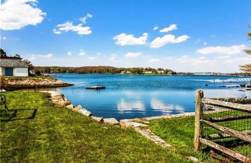 Groton Hotel | Flagship Inn & Suites