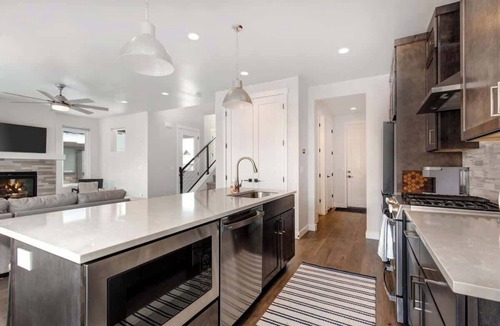 Deer Mountain House | Four Bedroom Hideout Townhome with Private Hot Tub
