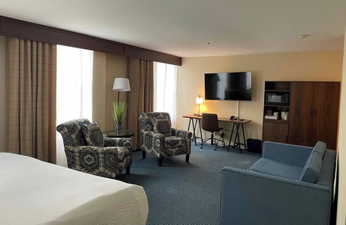 Wakefield Hotel | Four Points by Sheraton Wakefield Boston Htl&Conference Cntr