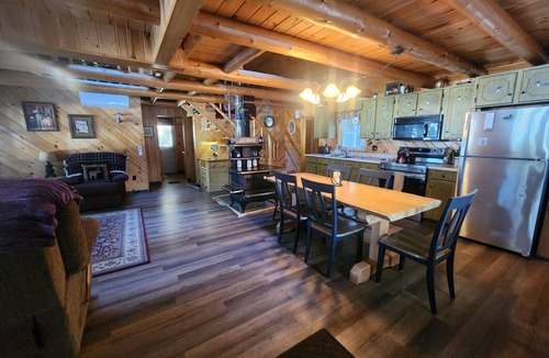 Forest CIty House | Four Season Lake Haven on East Grande Lake