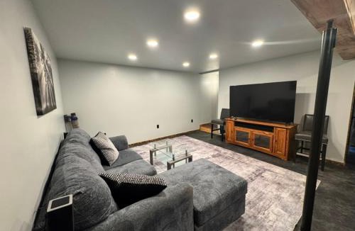 Front Royal House | Foxhole Cabin, New custom log cabin in Shenandoah Valley