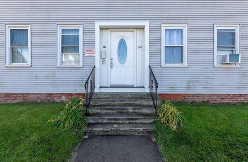 Chicopee Apartment | Free coffee a comfortable bed food and drinks