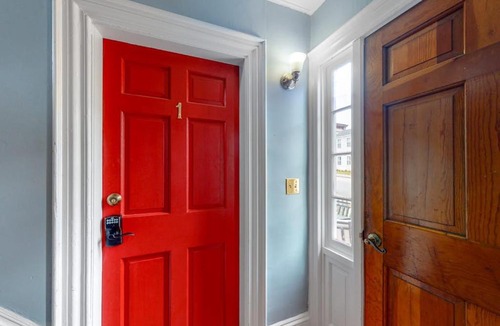 Castine House | Friendly home with our separate condos & free WiFi in the heart of downtown