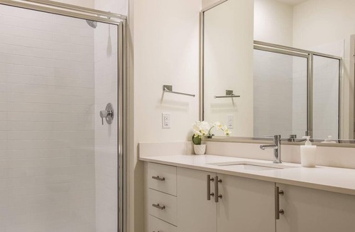 Butchertown Apartment | Frontdesk | 1BR Apt By Louisville Slugger Field
