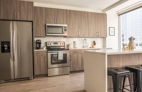 Downtown Kansas City Apartment | Frontdesk | Remarkable 1BR near Convention Center