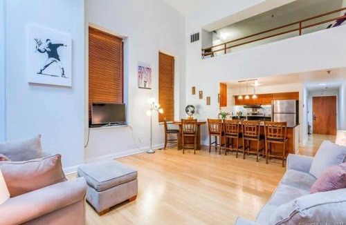 Downtown Apartment | Full loft apartment near Omni Hotel