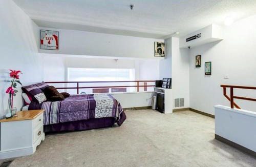 Downtown Apartment | Full loft apartment near Omni Hotel
