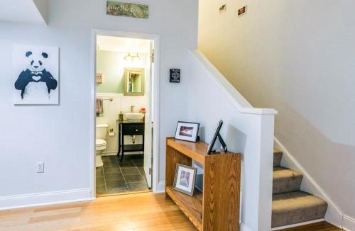 Downtown Apartment | Full loft apartment near Omni Hotel