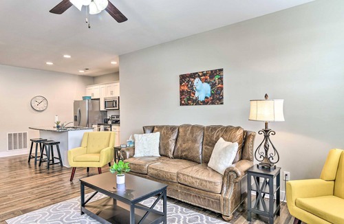 Bowling Green Apartment | Fully Furnished Mid-Term Rental 2 Bedroom 2 Bath in Bowling Green! Min 30 days.