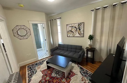 North Brookline Apartment | Fully private 1bed apt brookline