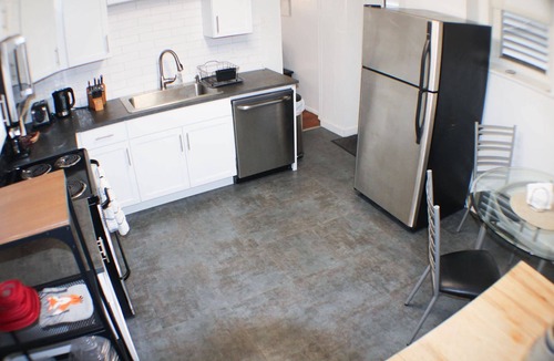 South Side Slopes Apartment | Fun Crash Pad City Views Off-Street Parking