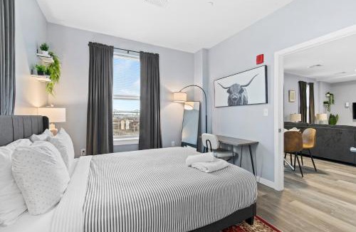 Everett Apartment | Furnished Apartments near Encore