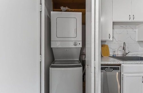 Waldron Apartment | Furnished Crew Stay 30 Day Apt Near Arrowhead