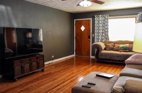 Great Bend Apartment | Gano Street Retreat