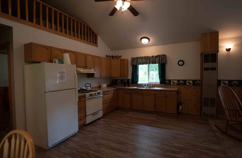Trapper Creek House | Gate Creek Cabins | Grizzly Den