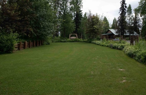 Trapper Creek House | Gate Creek Cabins | Grizzly Den