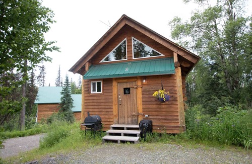 Trapper Creek House | Gate Creek Cabins | Loon's Nest