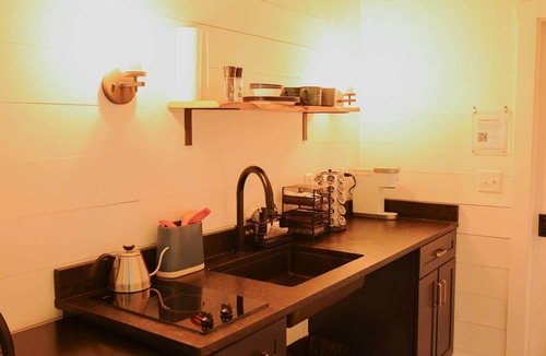 Freeport Cabin | Glamping cabin w/kitchenette & full bath - 17
