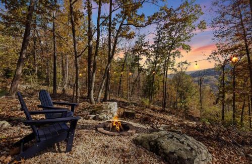 Wardensville House | Glamping dome w deck & views