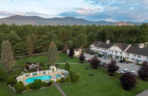 North Conway Hotel | Golden Gables Inn Dazzler Select by Wyndham