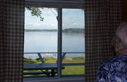 Stetson Cottage | Gorgeous 2-bedroom cottage with AC in charming Stetson