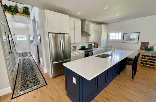 Venable House | Gorgeous & Airy Custom Downtown Dream Home