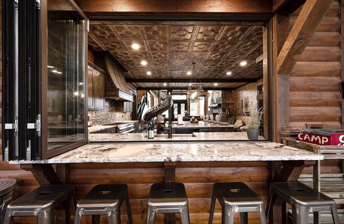 Broken Bow Cabin | Gorgeous Cabin with Sauna and Hot-tub in Broken Bow, Oklahoma