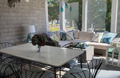 South Duxbury House | Gorgeous home steps from a private beach