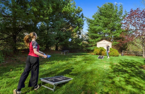 East Hampton House | Grammy's Lake House on Lake Pocotopaug