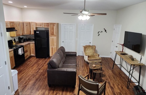Bluewell Apartment | Grampy's Garage Hatfield-McCoy Trails