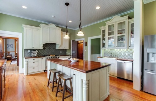 Hot Springs House | Grand Historic Estate w/Hot Tub + Amazing Views