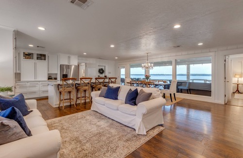 Tia Juana House | Grand Lakefront Oasis with boat dock. Minutes to boat ramps and off-roading