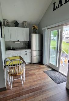Weirs Beach Hotel | Grand View Resort