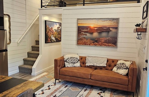 Glendale House | Gray Haven Near Zion & Bryce