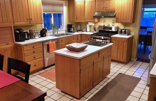 Belmont House | Great Location - Spectacular Home & Views!