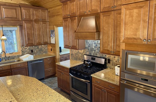 Frankford House | Great Location with Breathtaking Views in Greenbrier County, WV.